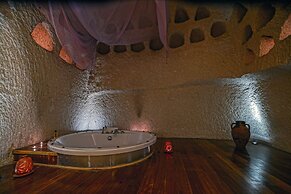 Anatolian Houses Cave Hotel & SPA