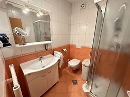 Hotel Loka