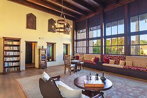 Spirit Of The Knights Boutique