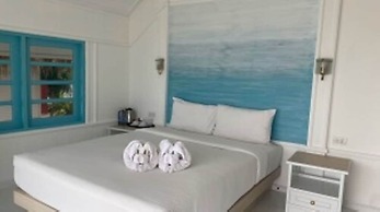 Sand Sea Beach Resort