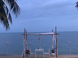 Sand Sea Beach Resort