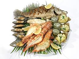 Sand Sea Beach Resort