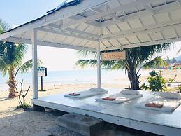 Sand Sea Beach Resort