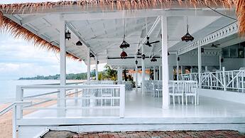 Sand Sea Beach Resort