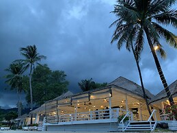 Sand Sea Beach Resort