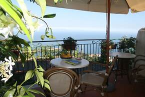 Ravello Rooms