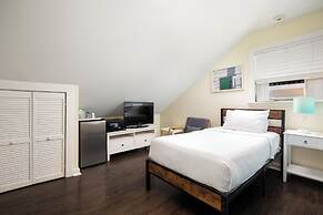 The Southernmost Inn - Adults Only