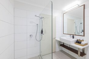 JetPark Hotel Hamilton Airport