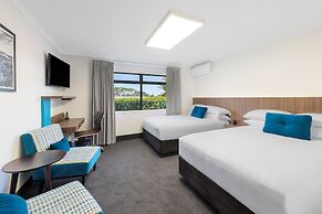 JetPark Hotel Hamilton Airport