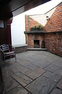 5 Corners Guest Inn