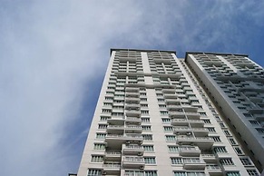 YYK 1Borneo Condominium