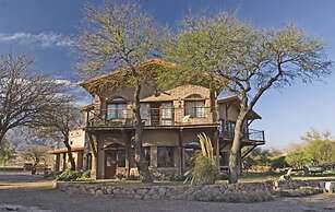 La Casa De La Bodega - Wine Boutique Hotel