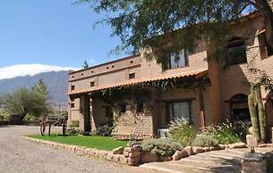 La Casa De La Bodega - Wine Boutique Hotel