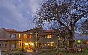 La Casa De La Bodega - Wine Boutique Hotel