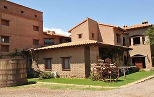 La Casa De La Bodega - Wine Boutique Hotel