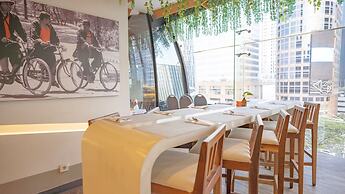 HARRIS Suites FX Sudirman Jakarta