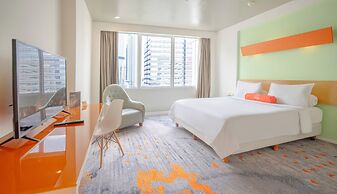 HARRIS Suites FX Sudirman Jakarta
