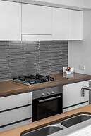 Oaks Redcliffe Mon Komo Suites