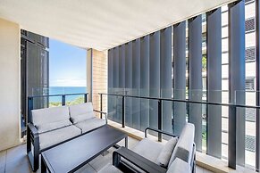 Oaks Redcliffe Mon Komo Suites