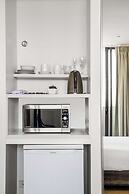 Oaks Redcliffe Mon Komo Suites