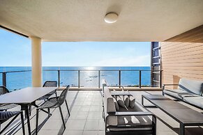 Oaks Redcliffe Mon Komo Suites