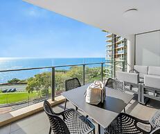 Oaks Redcliffe Mon Komo Suites