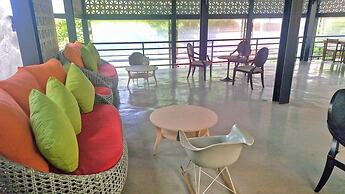 Lantana Pattaya Hotel & Resort