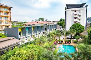 Lantana Pattaya Hotel & Resort