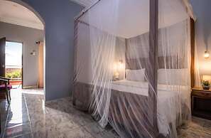 Seaview Gardens Hotel