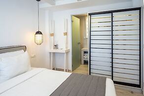 Smy Mediterranean White Santorini