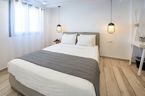 Smy Mediterranean White Santorini