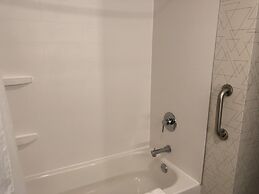 Holiday Inn Express Hotel & Suites Donegal by IHG