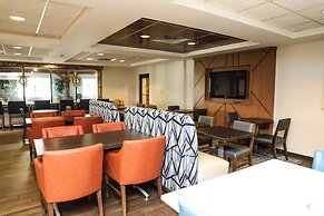 Holiday Inn Express Hotel & Suites Donegal by IHG