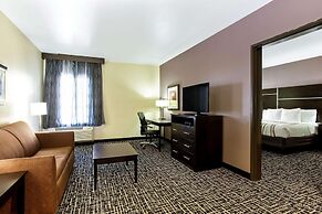 La Quinta Inn & Suites by Wyndham Denver Gateway Park