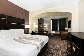 La Quinta Inn & Suites by Wyndham Denver Gateway Park