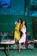 ANDAZ CAPITAL GATE ABU DHABI, BY HYATT