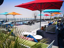 ANDAZ CAPITAL GATE ABU DHABI, BY HYATT