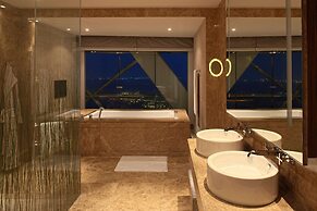 ANDAZ CAPITAL GATE ABU DHABI, BY HYATT