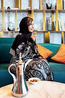 ANDAZ CAPITAL GATE ABU DHABI, BY HYATT