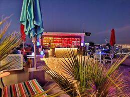 ANDAZ CAPITAL GATE ABU DHABI, BY HYATT