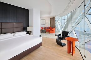 ANDAZ CAPITAL GATE ABU DHABI, BY HYATT