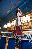 ANDAZ CAPITAL GATE ABU DHABI, BY HYATT