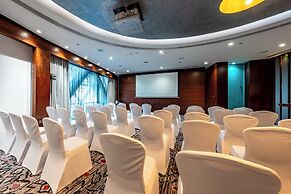 ANDAZ CAPITAL GATE ABU DHABI, BY HYATT
