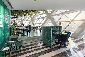 ANDAZ CAPITAL GATE ABU DHABI, BY HYATT