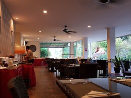 L'esprit de Naiyang Beach Resort