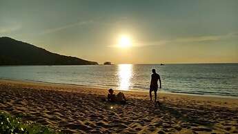 L'esprit de Naiyang Beach Resort