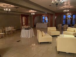 The Tudor Arms Hotel Cleveland - a DoubleTree by Hilton