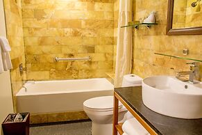 The Tudor Arms Hotel Cleveland - a DoubleTree by Hilton