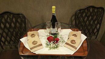 The Tudor Arms Hotel Cleveland - a DoubleTree by Hilton