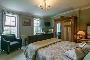 East Hook Farm & Country House